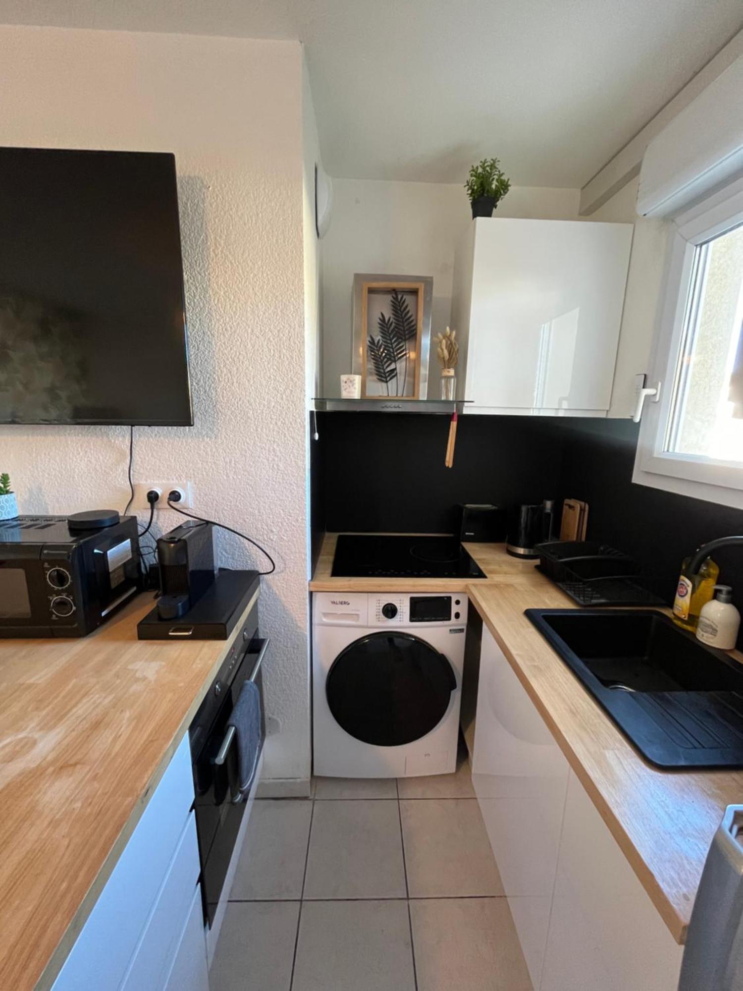 Joli T2/ Tram/ Clim/ Parking/ Wifi/ Piscine Apartamento Montpellier Exterior foto